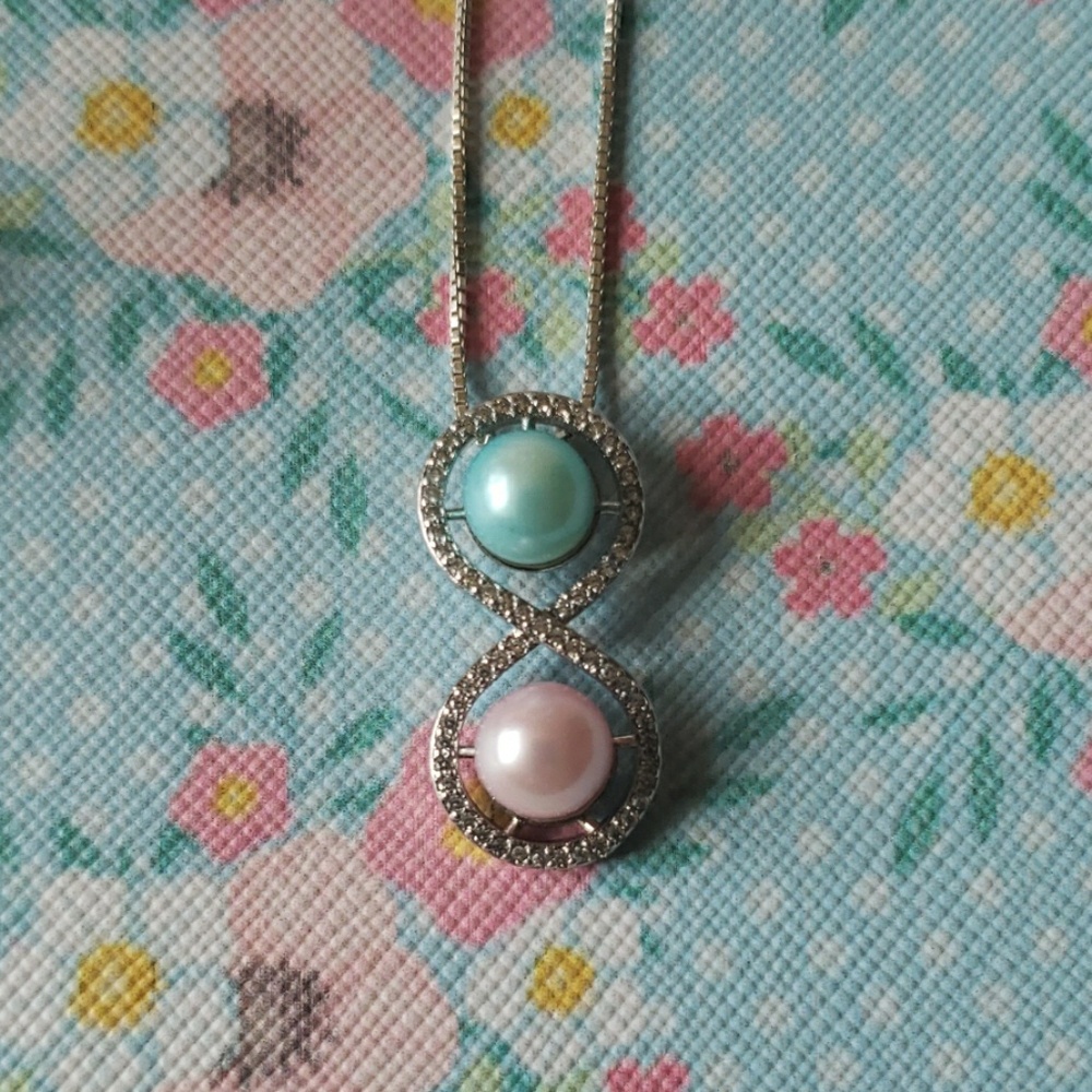 Infinity with 2 pearl  pendant with 18' necklace
